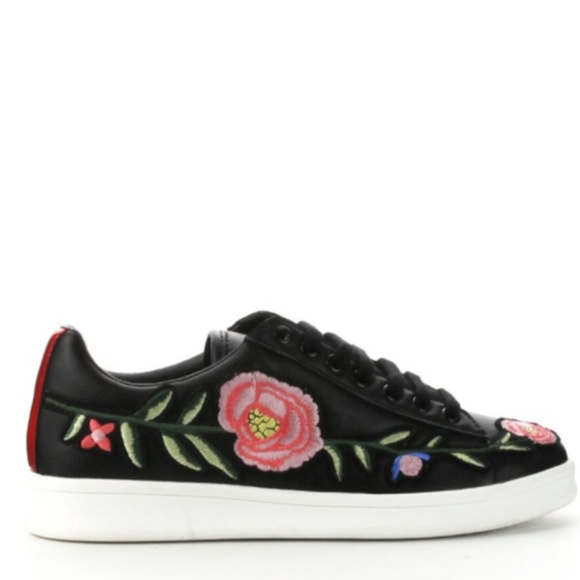 Embroidered Flower Roses Black Sneakers - Picture 7 of 8
